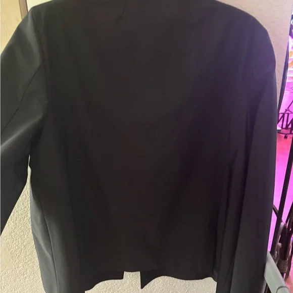 GSTQ Women's Black Cape Jacket - Picture 8 of 10